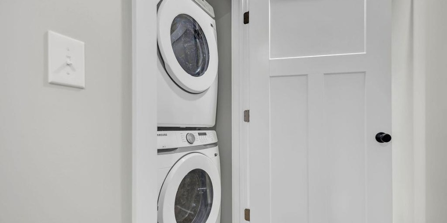 1200 N Woodburn Avenue, Bloomington, Indiana 47404,MLS,202603781