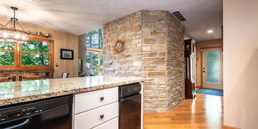 9002 E Agate Avenue, Nashville, Indiana 47448,MLS,202603789