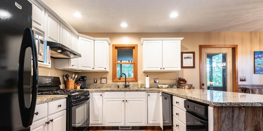 9002 E Agate Avenue, Nashville, Indiana 47448,MLS,202603789