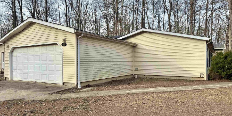 180 Lazy River Court, Cloverdale, Indiana 46120-8858,MLS,202604098