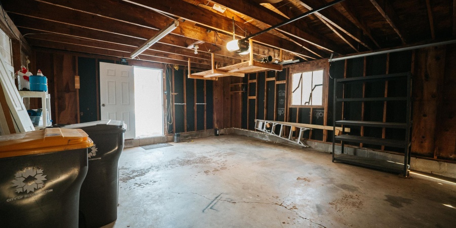 175 E Sunny Slopes Drive, Bloomington, Indiana 47401,MLS,202604103