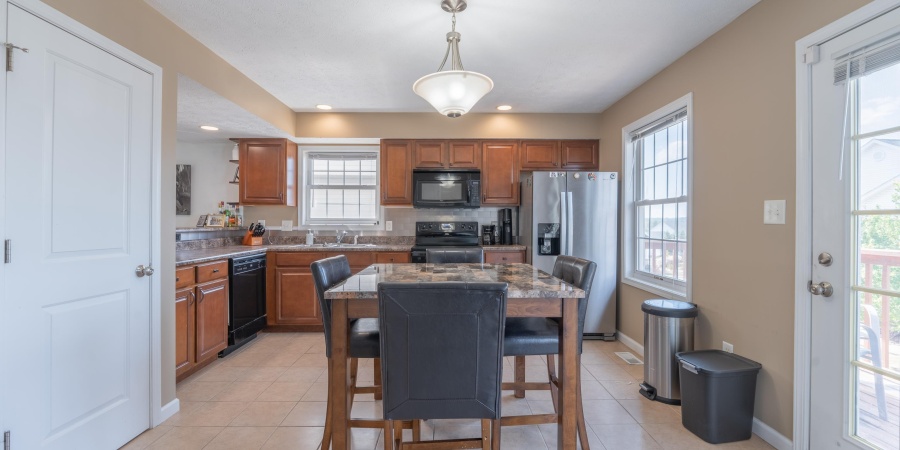 2602 S Addisyn Lane, Bloomington, Indiana 47403-3275,MLS,202604110