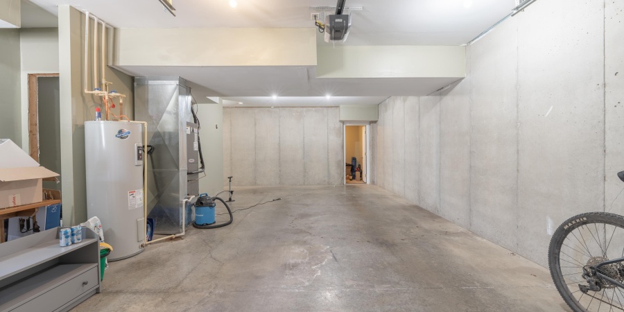 2602 S Addisyn Lane, Bloomington, Indiana 47403-3275,MLS,202604110