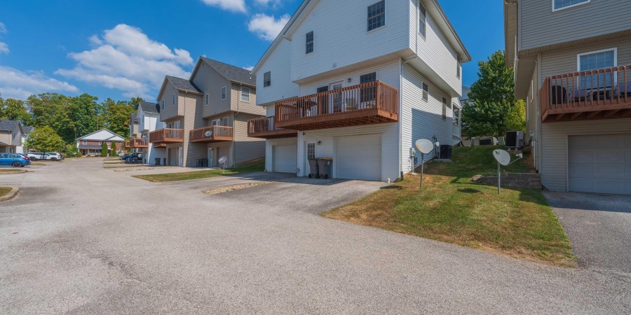 2602 S Addisyn Lane, Bloomington, Indiana 47403-3275,MLS,202604110