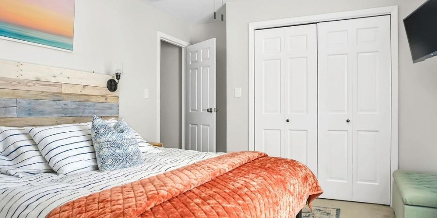 1134 E Regency Drive, Bloomington, Indiana 47401,MLS,202604187