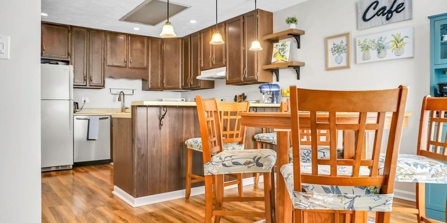 1134 E Regency Drive, Bloomington, Indiana 47401,MLS,202604187