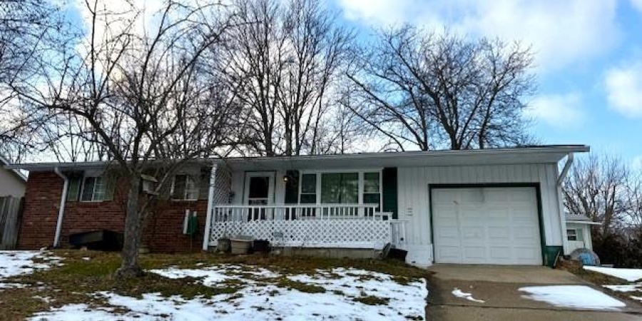 3350 W Indian Creek Drive, Bloomington, Indiana 47403,MLS,202604189