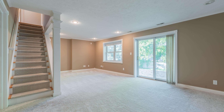 657 E Heather Drive, Bloomington, Indiana 47401,MLS,202604298