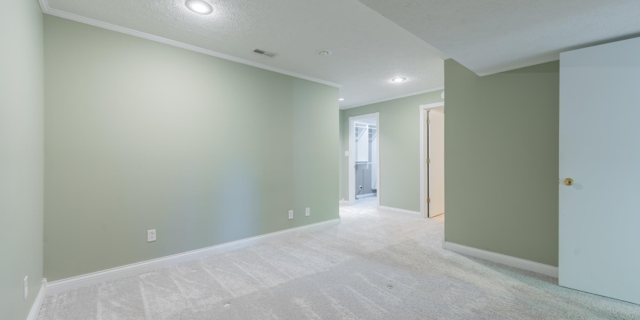 657 E Heather Drive, Bloomington, Indiana 47401,MLS,202604298