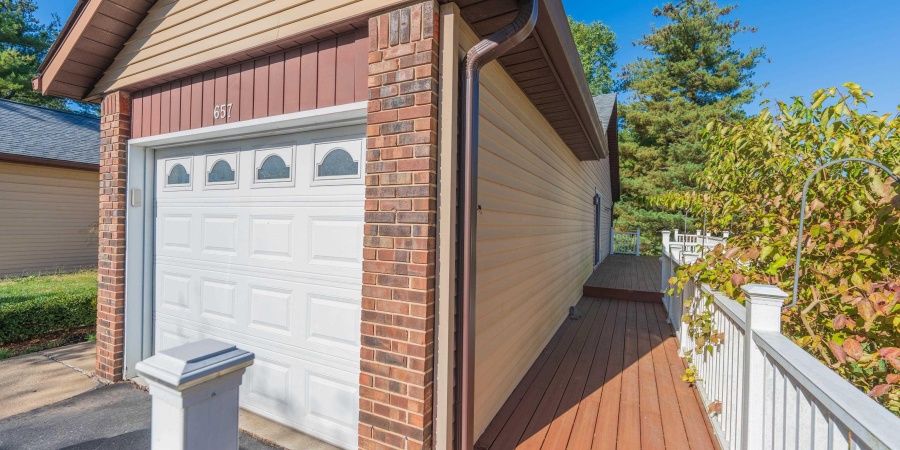 657 E Heather Drive, Bloomington, Indiana 47401,MLS,202604298