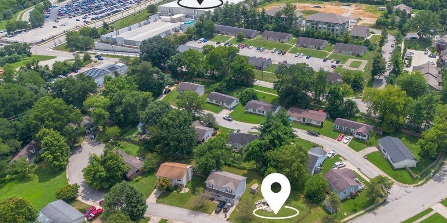 1219 W East Branch Road, Bloomington, Indiana 47403,MLS,202604302