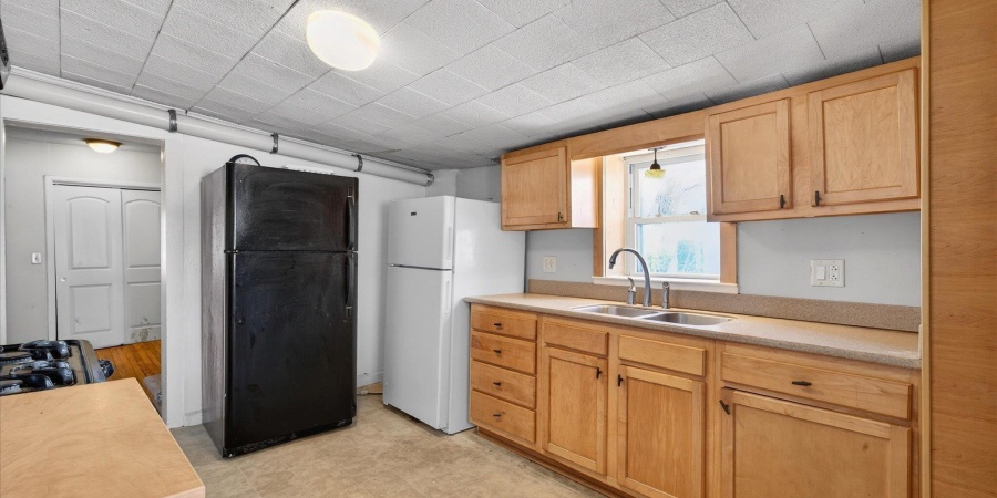 927 W 6th Street, Bloomington, Indiana 47404,MLS,202604246