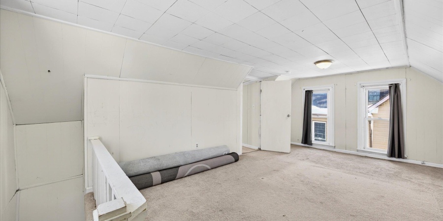 927 W 6th Street, Bloomington, Indiana 47404,MLS,202604246