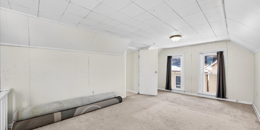 927 W 6th Street, Bloomington, Indiana 47404,MLS,202604246