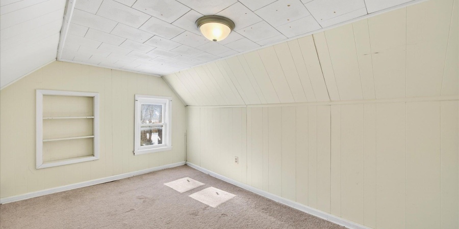 927 W 6th Street, Bloomington, Indiana 47404,MLS,202604246