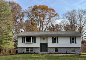 3030 E Carowinds Court, Bloomington, Indiana 47401,MLS,202604273