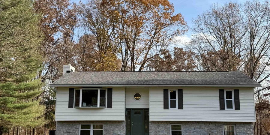 3030 E Carowinds Court, Bloomington, Indiana 47401,MLS,202604273