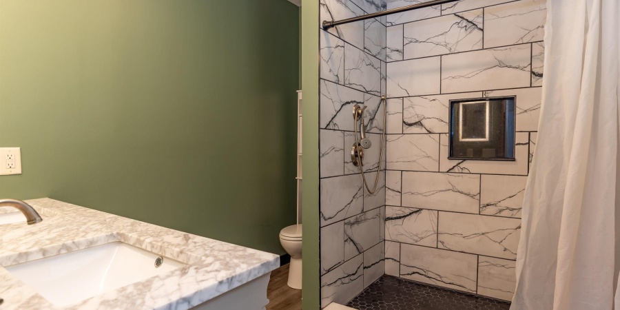 1110 W 6Th Street, Bloomington, Indiana 47404-3640,MLS,202604294