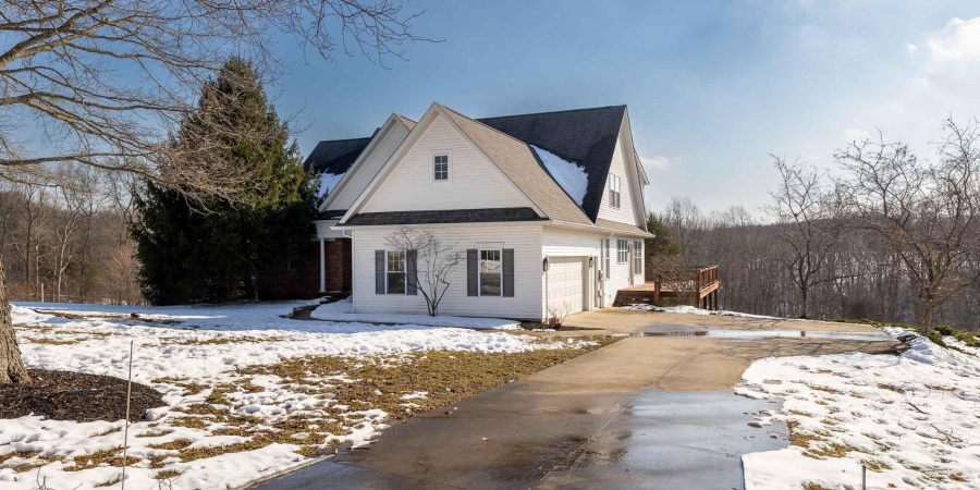 6404 N Braksway Drive, Bloomington, Indiana 47408,MLS,202604334