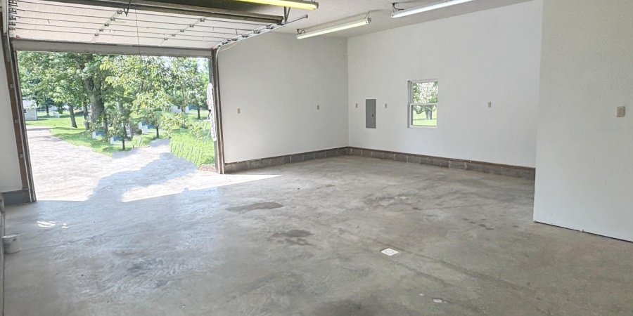 3561 E Stipp Road, Bloomington, Indiana 47401,MLS,202604352