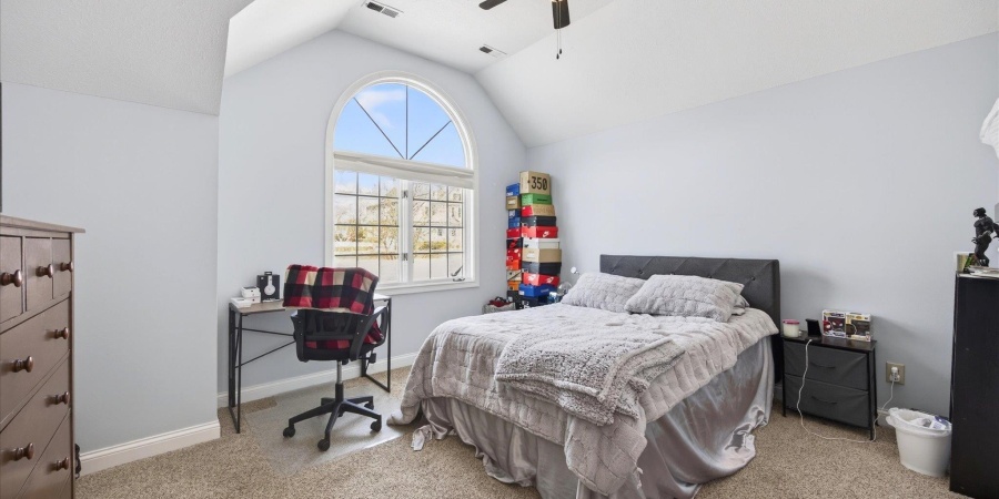 3706 E South Court, Bloomington, Indiana 47401-4488,MLS,202604372