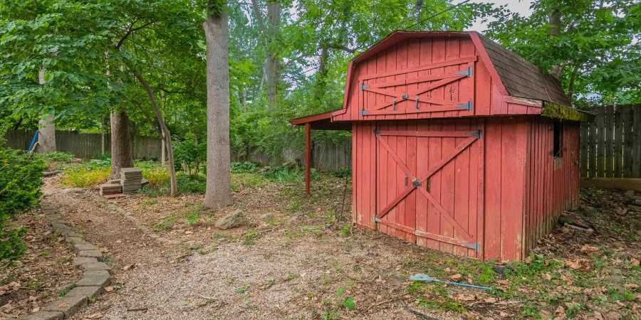 715 E Eddington Court, Bloomington, Indiana 47401,MLS,202604373