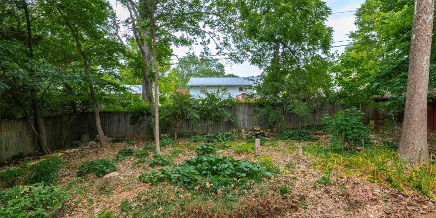 715 E Eddington Court, Bloomington, Indiana 47401,MLS,202604373