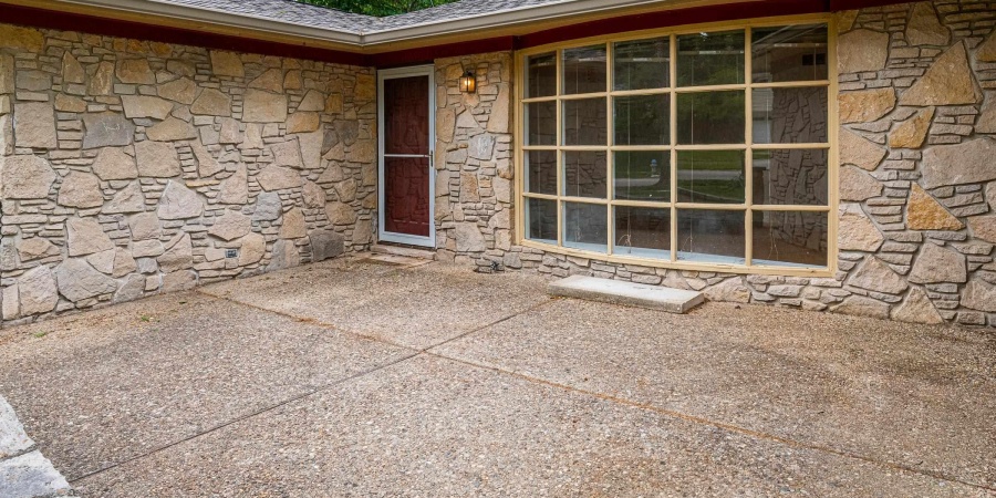 715 E Eddington Court, Bloomington, Indiana 47401,MLS,202604373