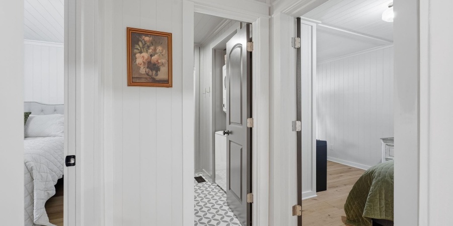 1818 E Street, Bedford, Indiana 47421,MLS,202604463