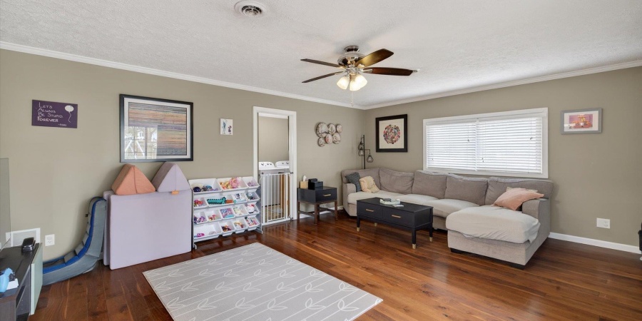 537 S Poplar Drive, Ellettsville, Indiana 47429-1119,MLS,202604502