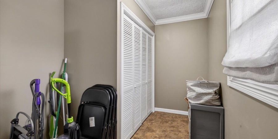 537 S Poplar Drive, Ellettsville, Indiana 47429-1119,MLS,202604502