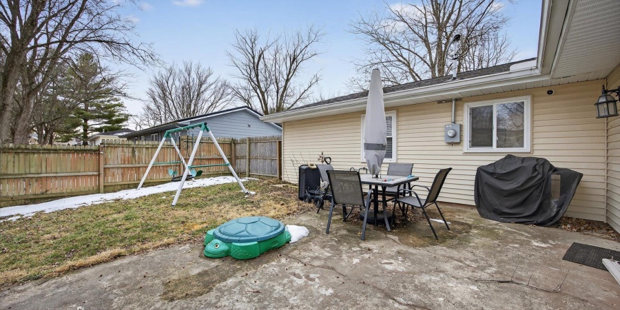 537 S Poplar Drive, Ellettsville, Indiana 47429-1119,MLS,202604502