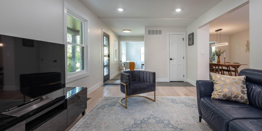 621 S Pleasant Ridge Drive, Bloomington, Indiana 47401,MLS,202604529