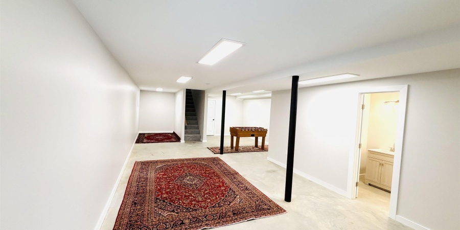 621 S Pleasant Ridge Drive, Bloomington, Indiana 47401,MLS,202604529