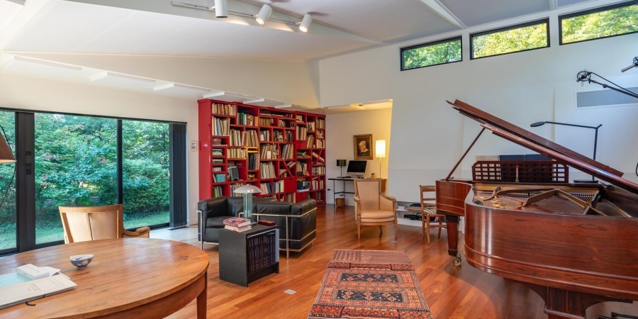 2210 E Woodstock Place, Bloomington, Indiana 47401,MLS,202604558