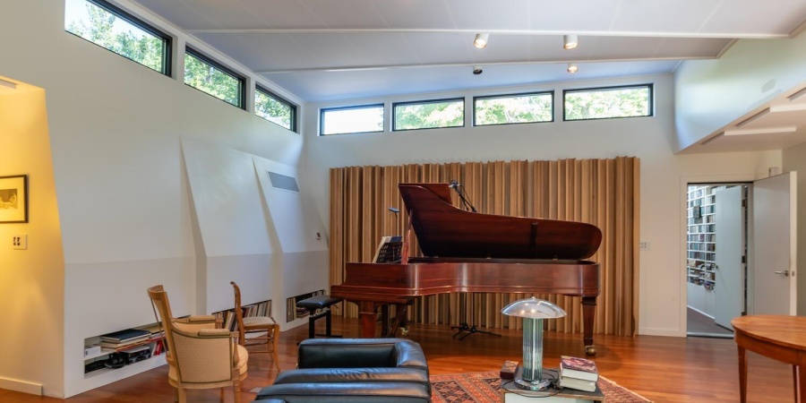 2210 E Woodstock Place, Bloomington, Indiana 47401,MLS,202604558