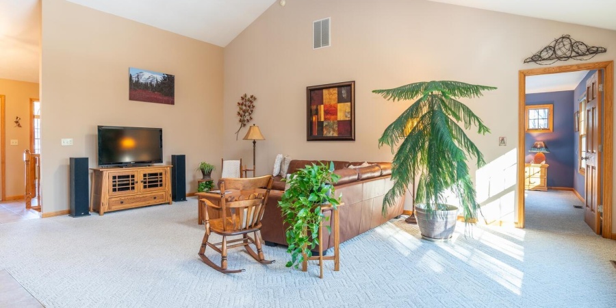 5611 E Nathan Way, Bloomington, Indiana 47408,MLS,202604612