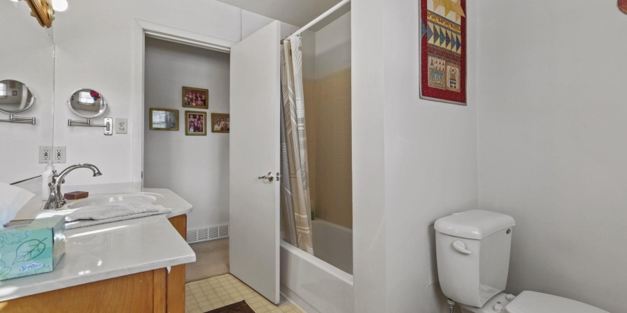 2540 E Eastgate Lane, Bloomington, Indiana 47408,MLS,202604722