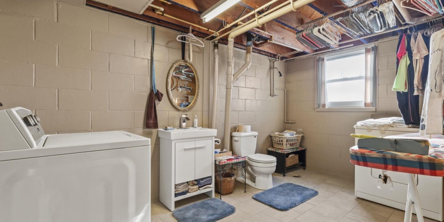 2540 E Eastgate Lane, Bloomington, Indiana 47408,MLS,202604722