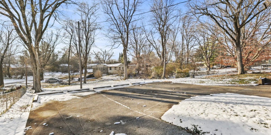 2540 E Eastgate Lane, Bloomington, Indiana 47408,MLS,202604722