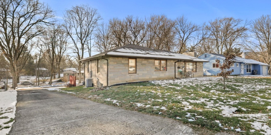 2540 E Eastgate Lane, Bloomington, Indiana 47408,MLS,202604722