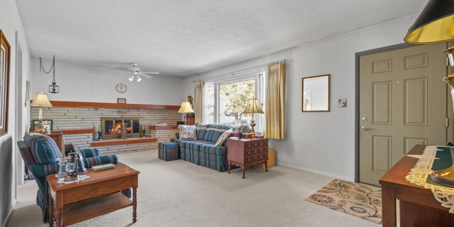 2540 E Eastgate Lane, Bloomington, Indiana 47408,MLS,202604722