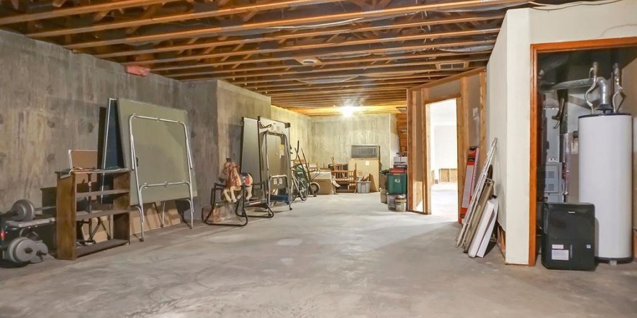 4383 W Meadowvale Drive, Bloomington, Indiana 47404,MLS,202545297