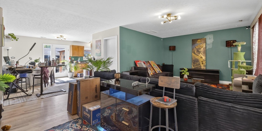 911 W Rca Park Drive, Bloomington, Indiana 47403,MLS,202604750