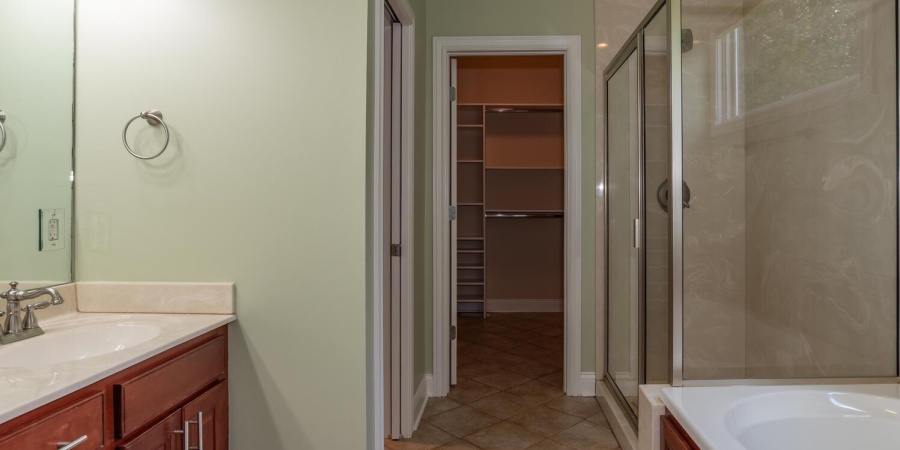 1552 S Andrew Circle, Bloomington, Indiana 47401,MLS,202532829