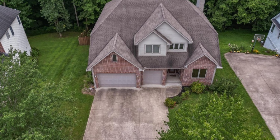 1552 S Andrew Circle, Bloomington, Indiana 47401,MLS,202532829