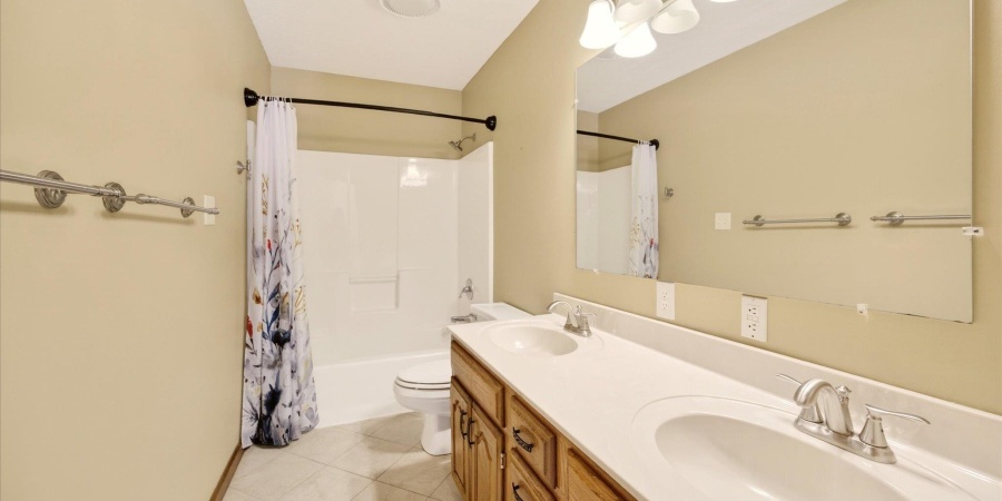 3825 E Devonshire Court, Bloomington, Indiana 47408,MLS,202604806