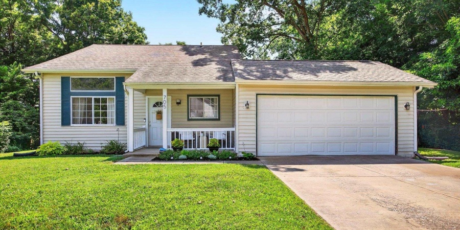 705 N Hanover Glen, Ellettsville, Indiana 47429-1069,MLS,202604891