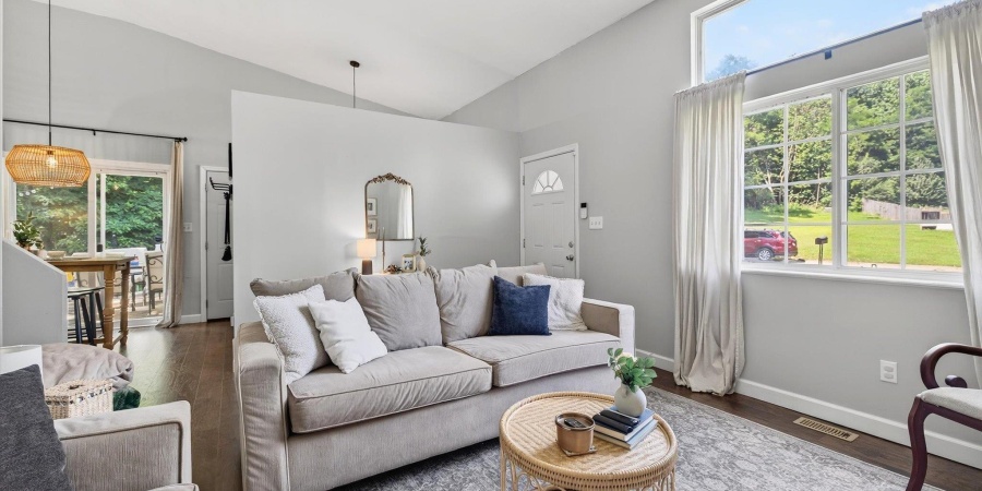 705 N Hanover Glen, Ellettsville, Indiana 47429-1069,MLS,202604891