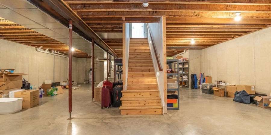 3610 E Bryn Mawr Drive, Bloomington, Indiana 47401-7887,MLS,202604902